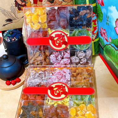 SET Mứt Cửu Vị 700g - Hộp Ngôi Sao Lớn