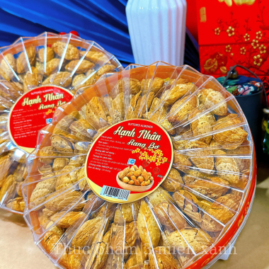 Hạnh Nhân Rang Bơ - Hộp Sun Khía